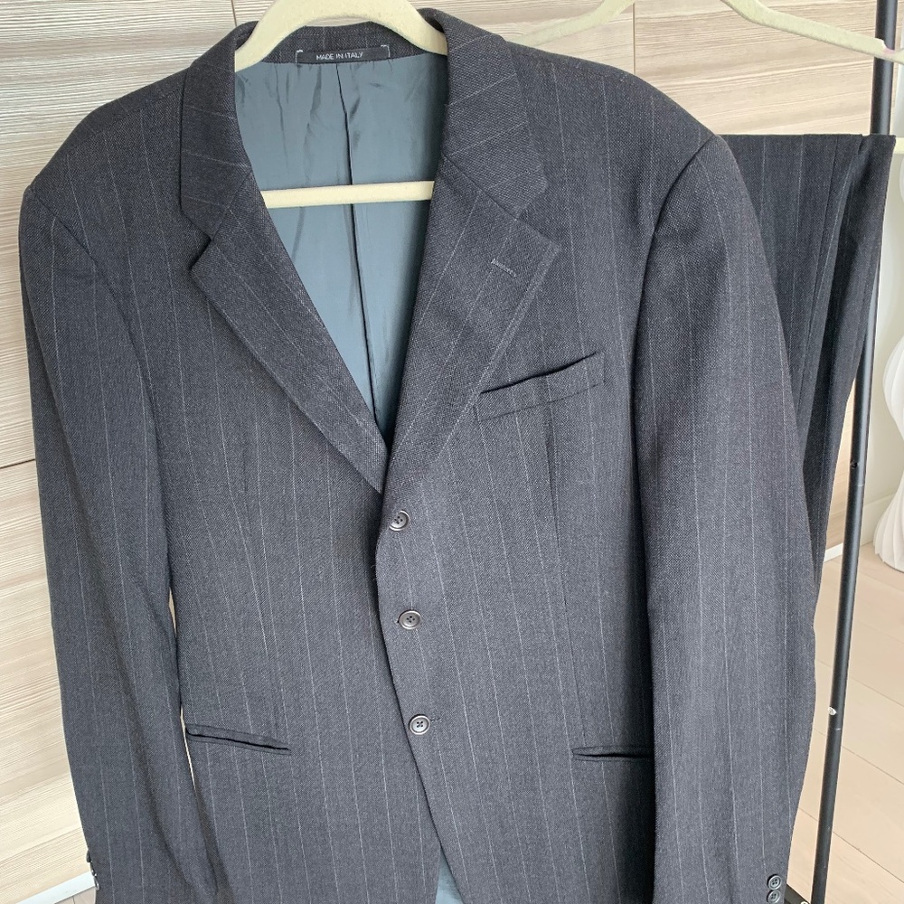 Armani Collezioni Men's Gray Pinstripe Two Piece Suit Size 44 L